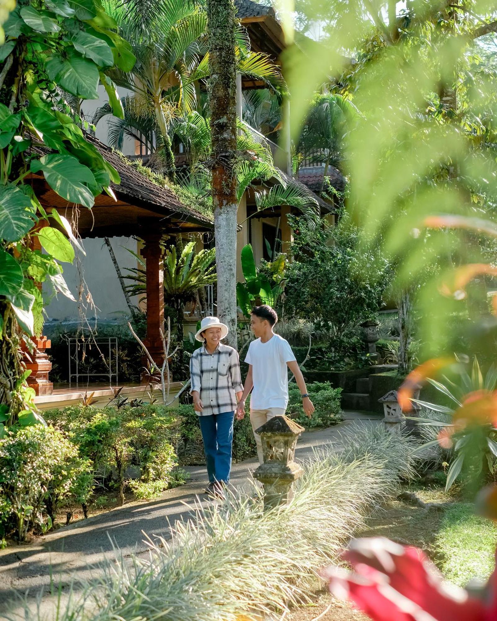 Mahagiri Resort & Restaurant Menanga Εξωτερικό φωτογραφία