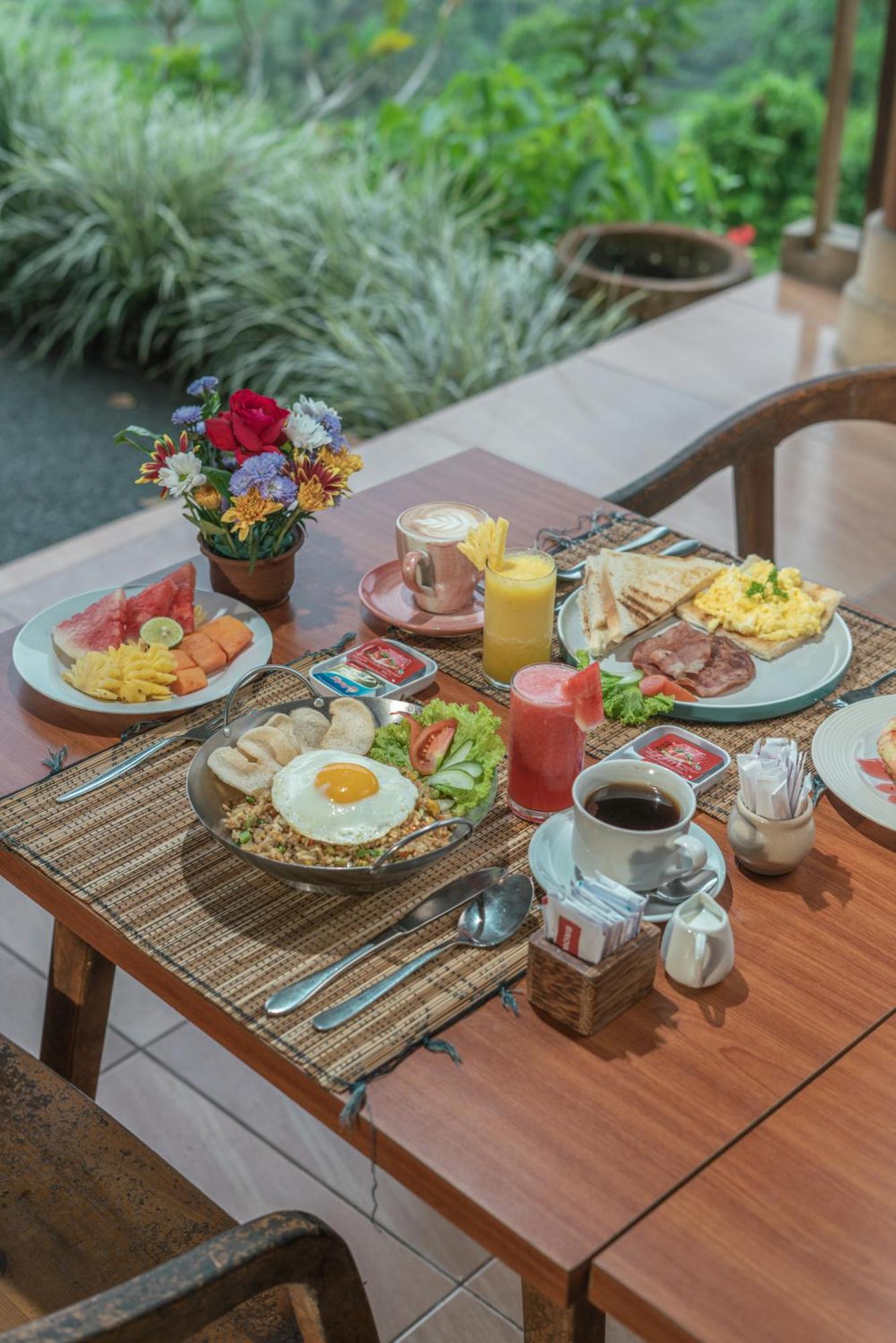 Mahagiri Resort & Restaurant Menanga Εξωτερικό φωτογραφία